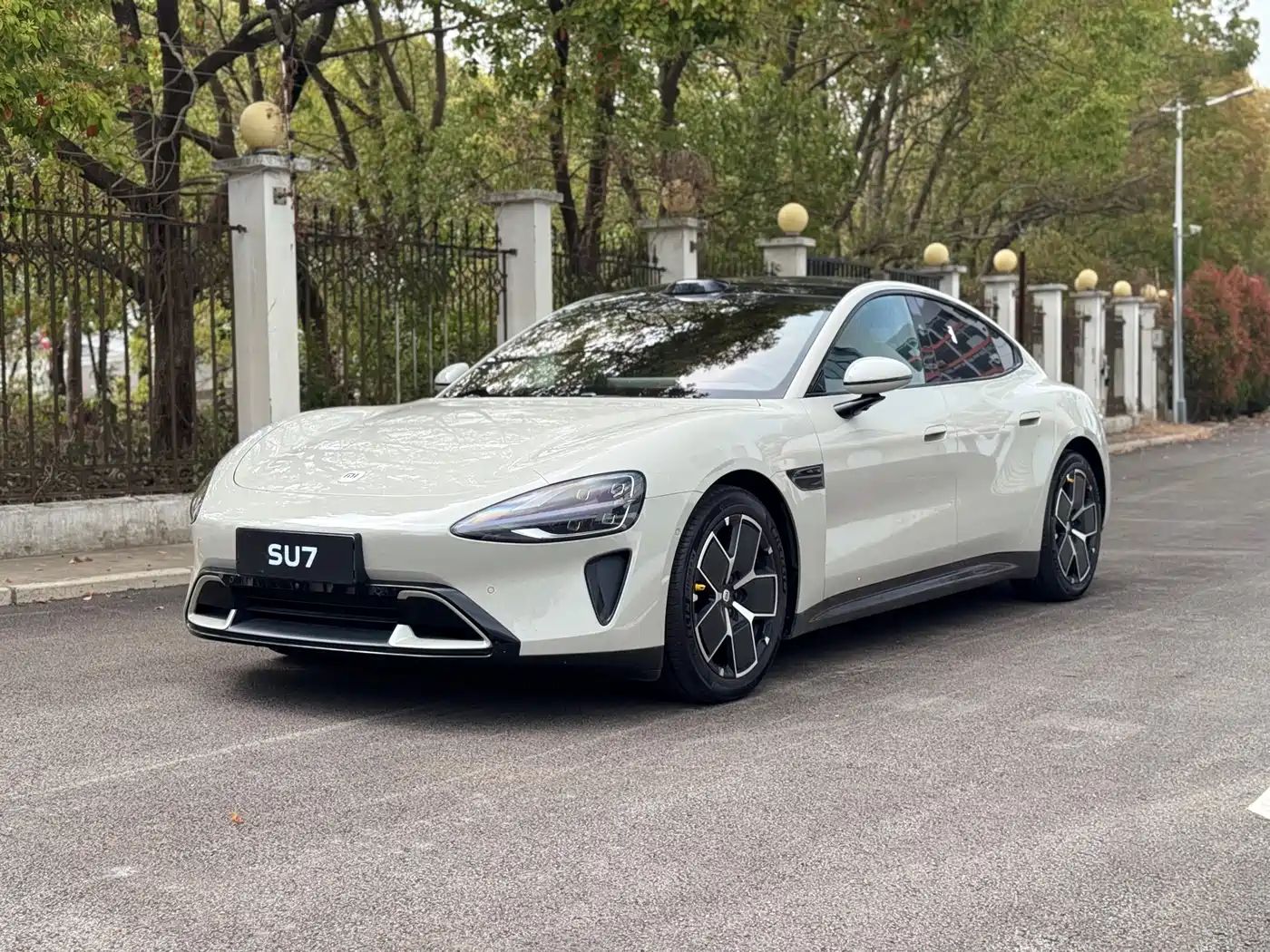 XIAOMI CAR XIAOMI SU7