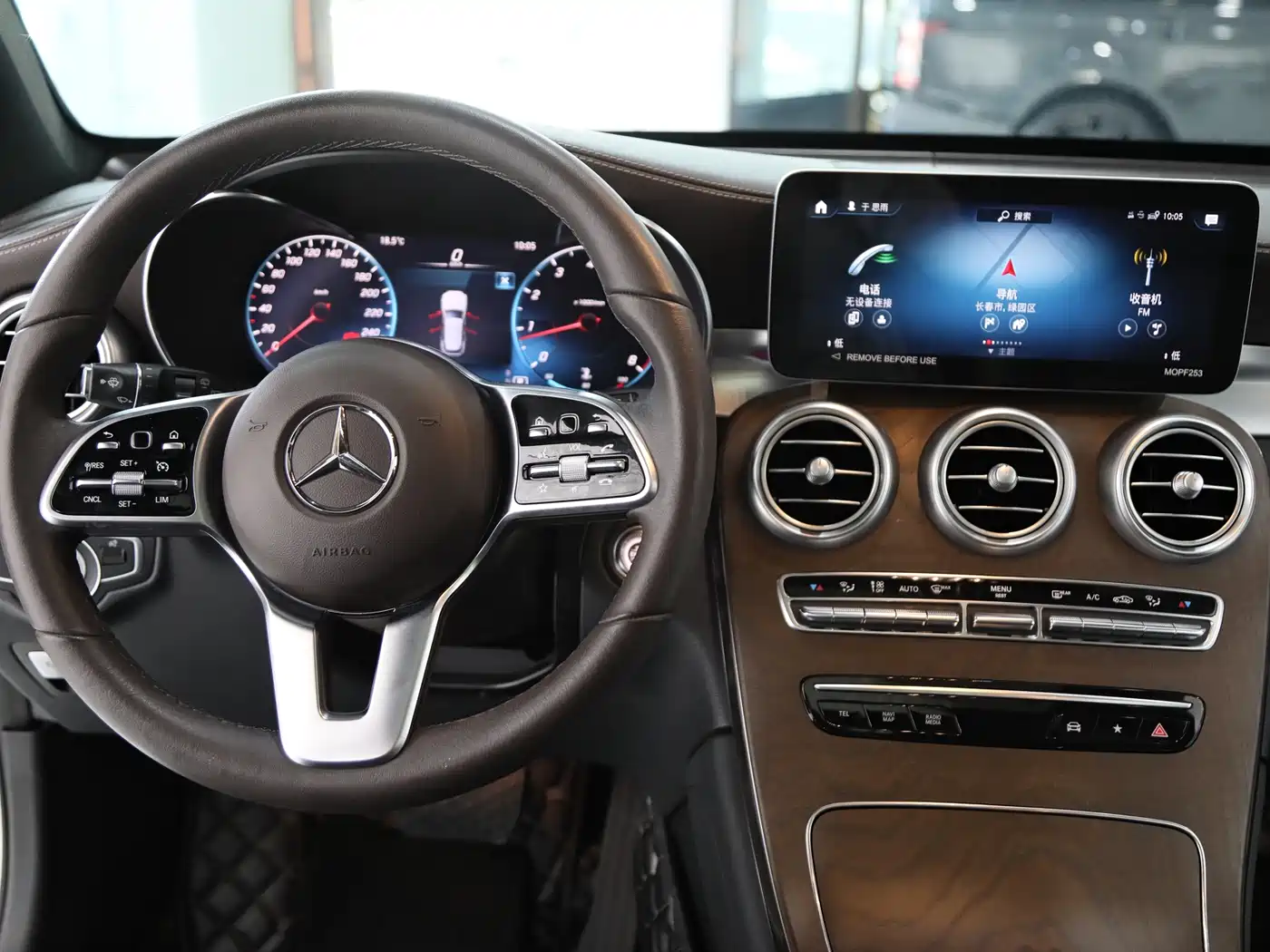 Mercedes-Benz GLC 2022 Facelift II GLC 260 L 4MATIC Luxury фото 10