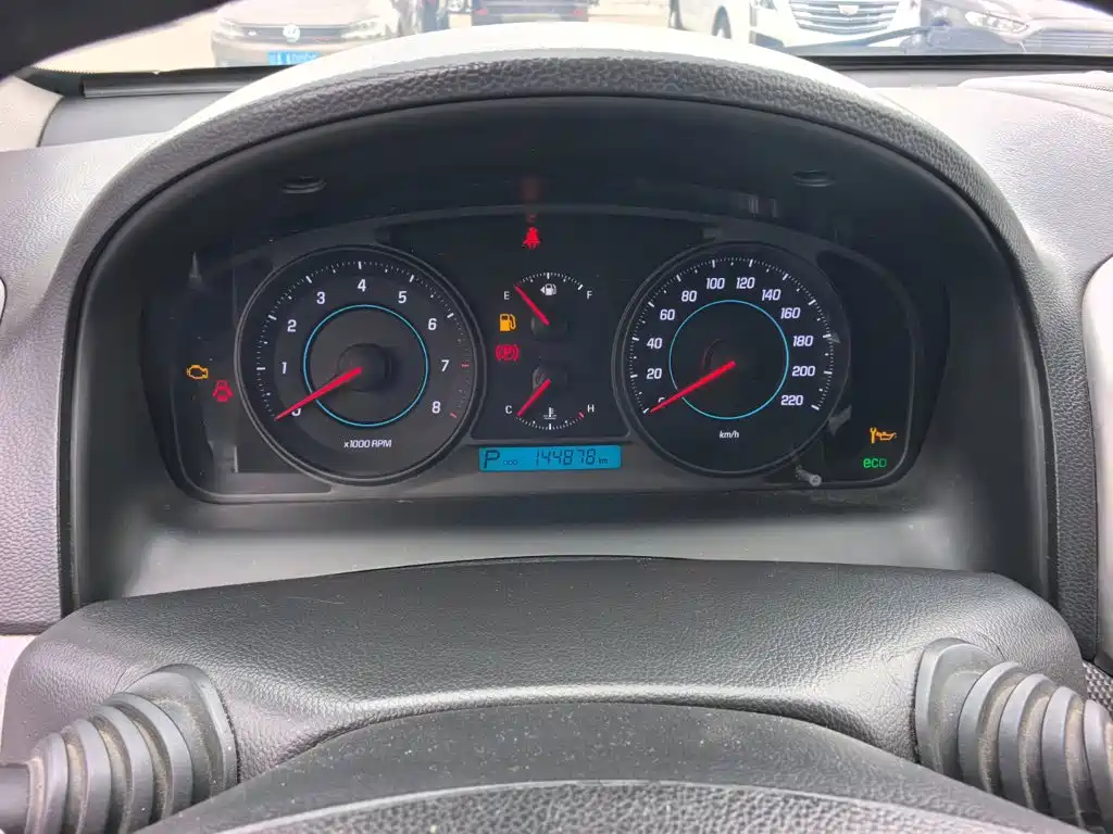 Photo 11 - Chevrolet Captiva