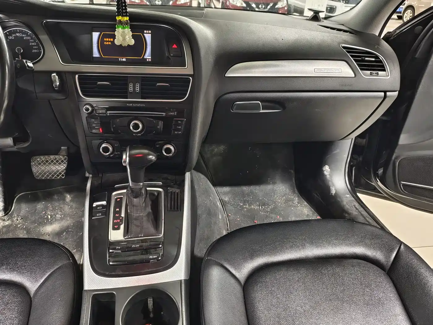 Audi A4L 2015 45 TFSI quattro Individual Sport фото 9