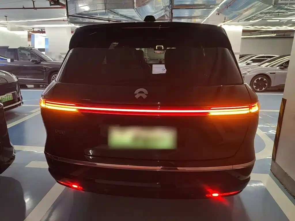 Фото 6 - NIO ES8