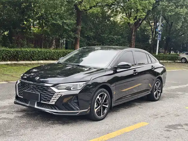 DONGFENG YI HYUN MAX