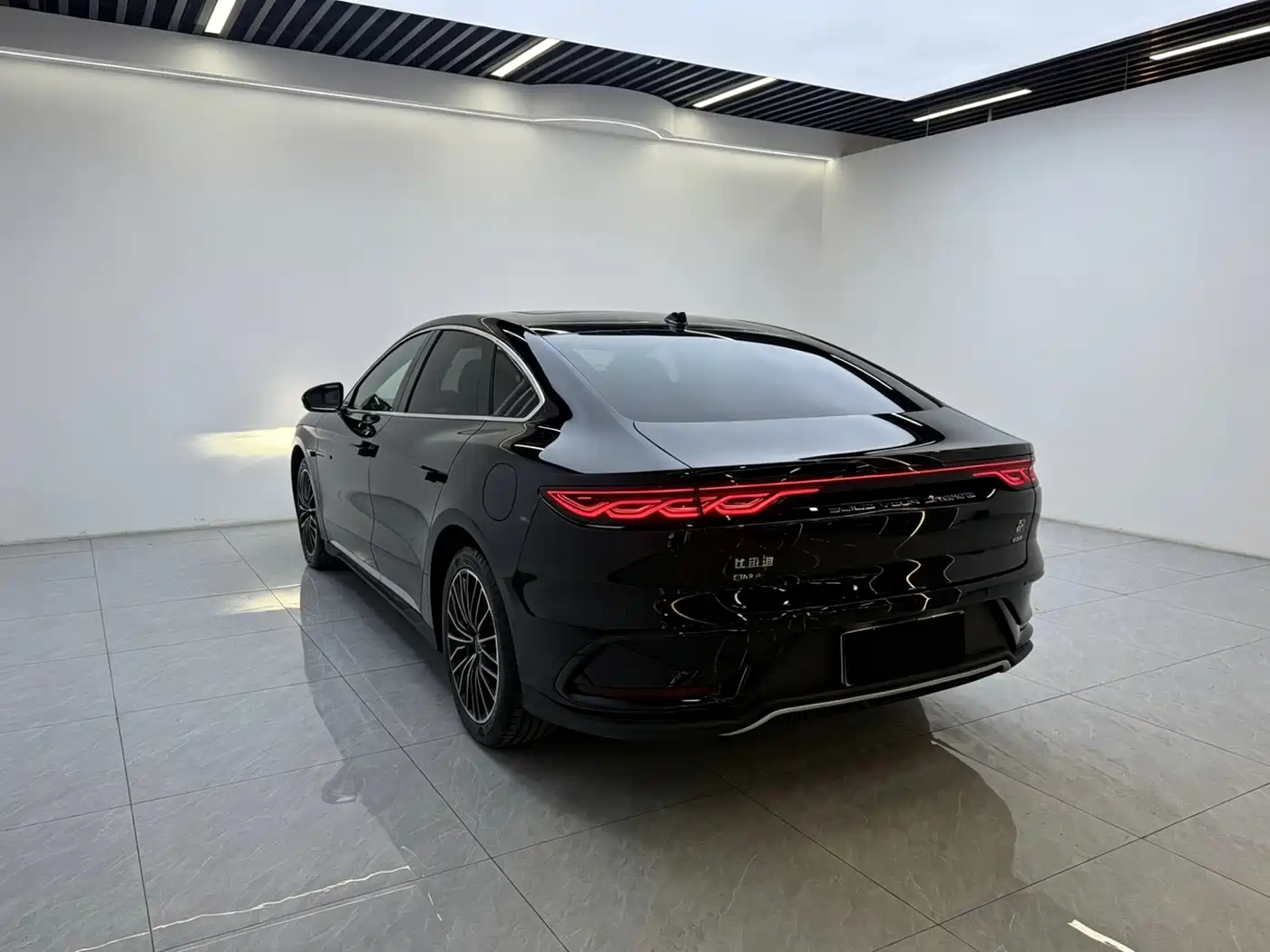 BYD Han 2025 DM-i Smart Driving Edition 125KM LiDAR Flagship фото 5
