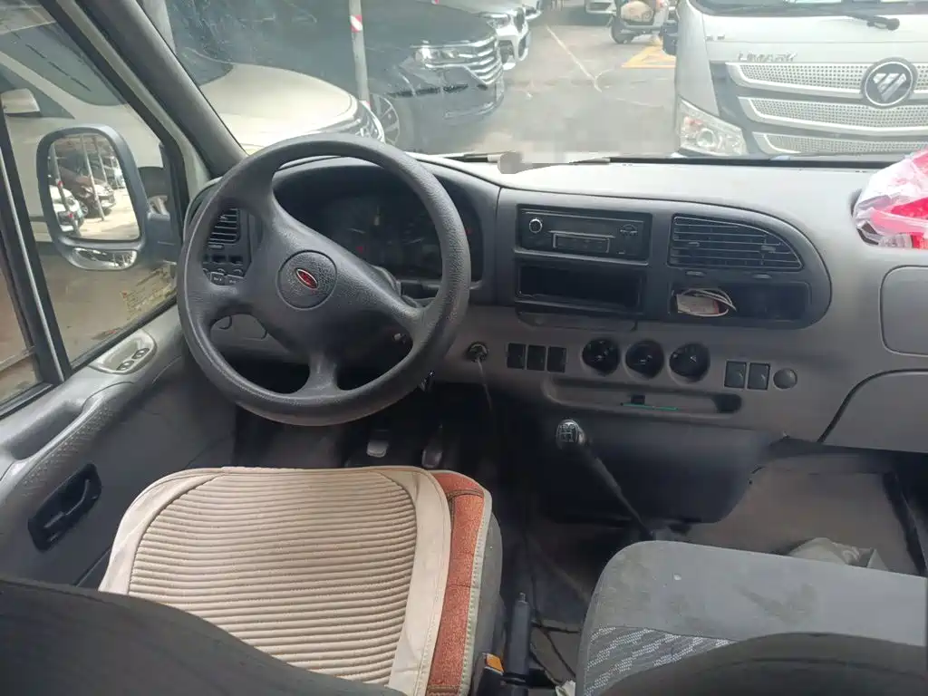 Ford Classic Transit 2015 2015 2.8T Diesel Long Wheelbase 6-Seater Mid-Roof MPV JX493ZLQ4