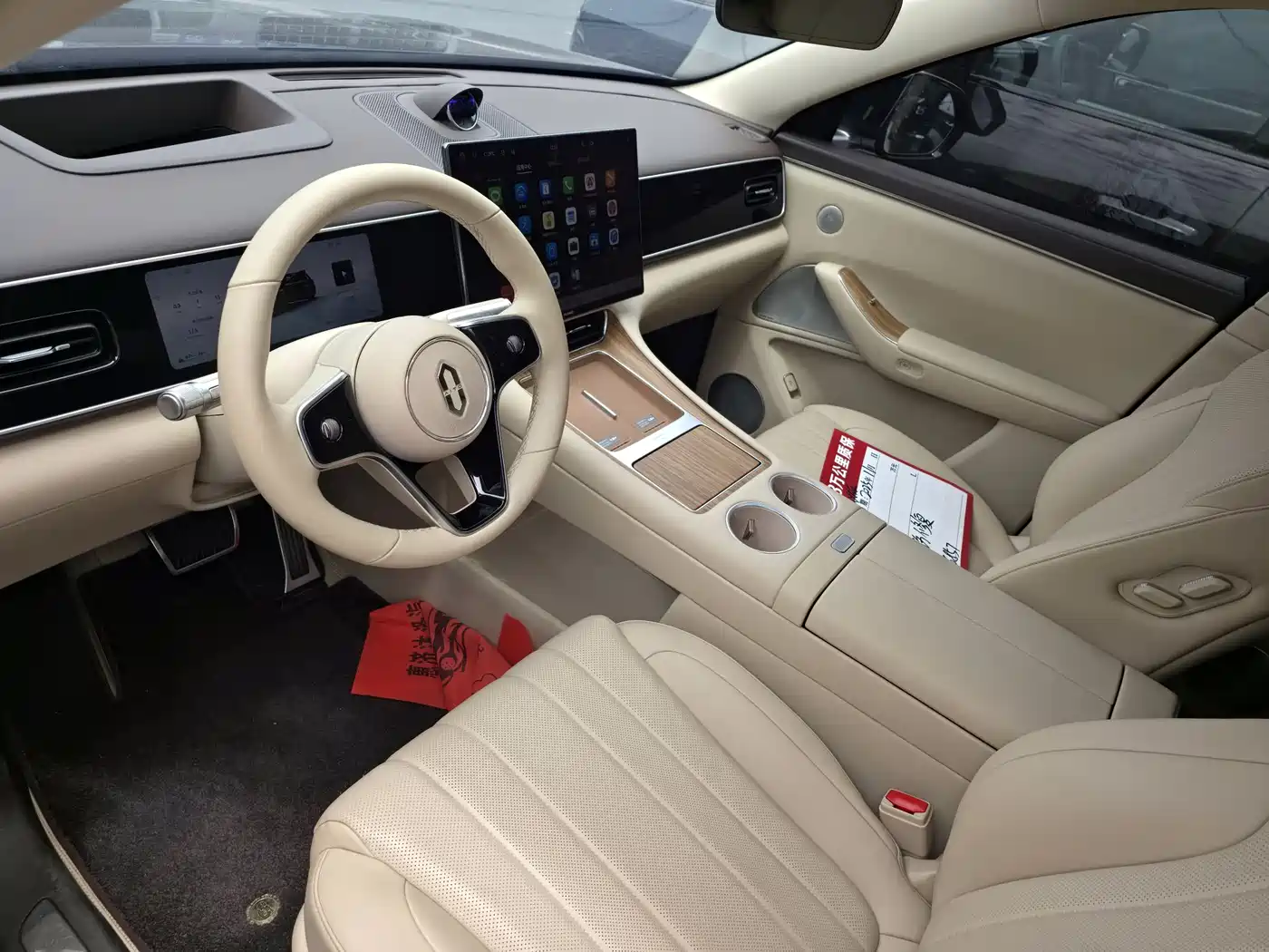 AITO Wenjie AITO M7 2026 Extended Range Base Model 6-Seater фото 10