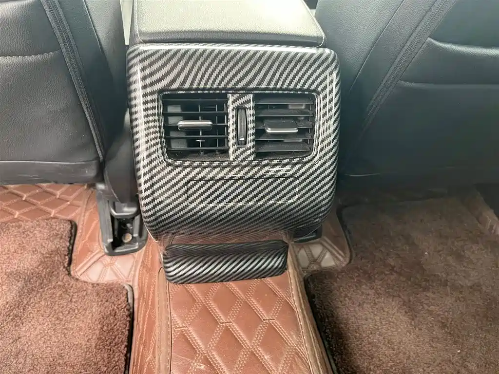 Honda Inspire 2019 260TURBO Deluxe Edition China VI фото 18