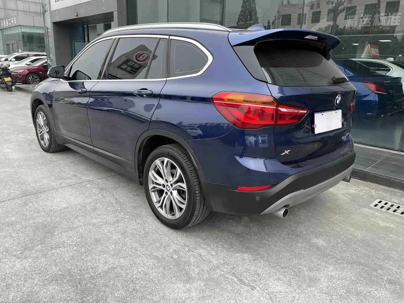 BMW X1 2019 sDrive20Li Leading Model фото 11
