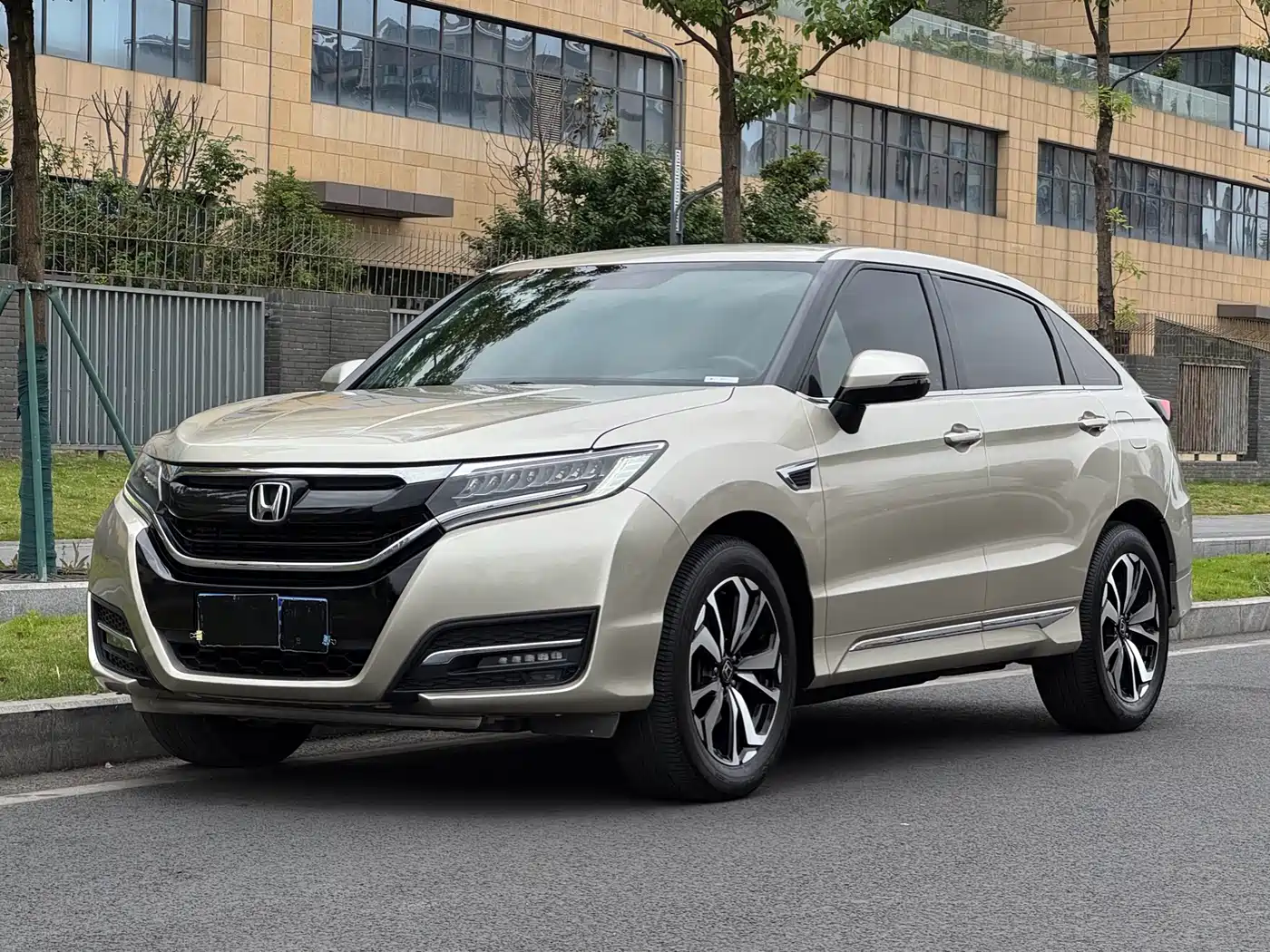 Honda UR-V 2017 2017 240TURBO 2WD Luxury Edition China V