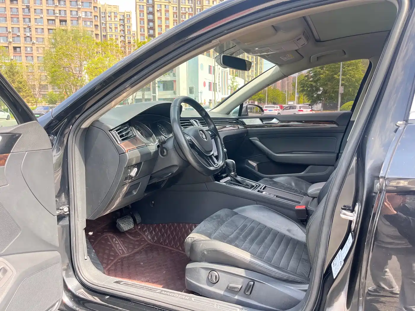 Volkswagen Magotan 2018 330TSI DSG Luxury фото 4