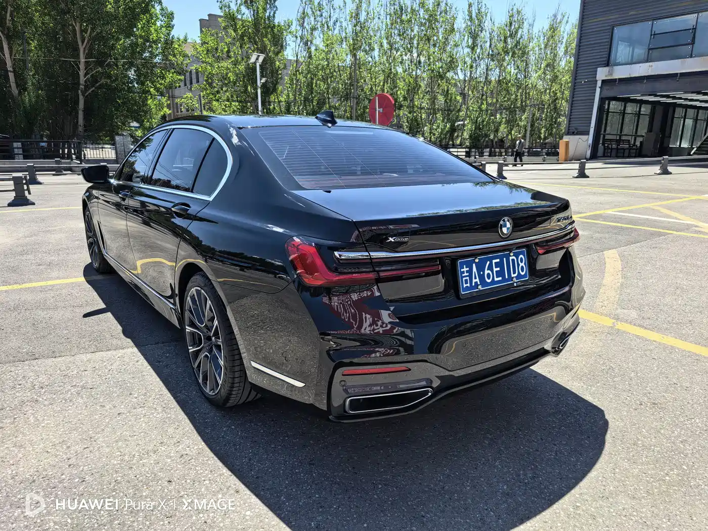 BMW 7-SERIES