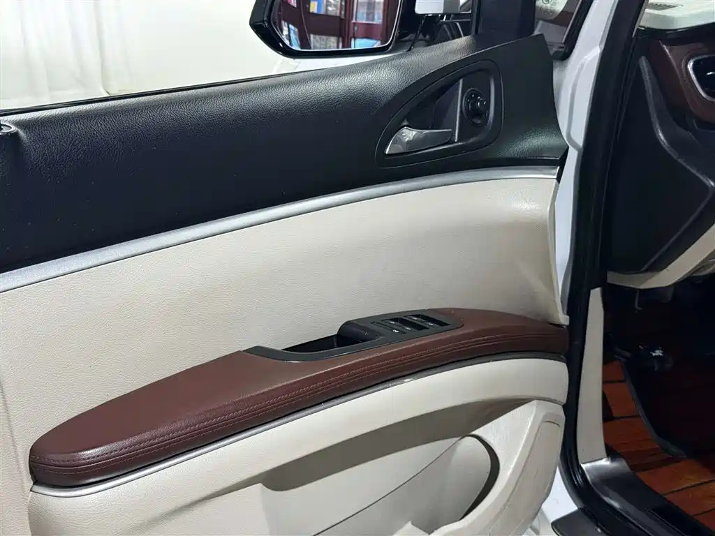 Buick GL8 2018 28T Luxury Model China VI фото 29