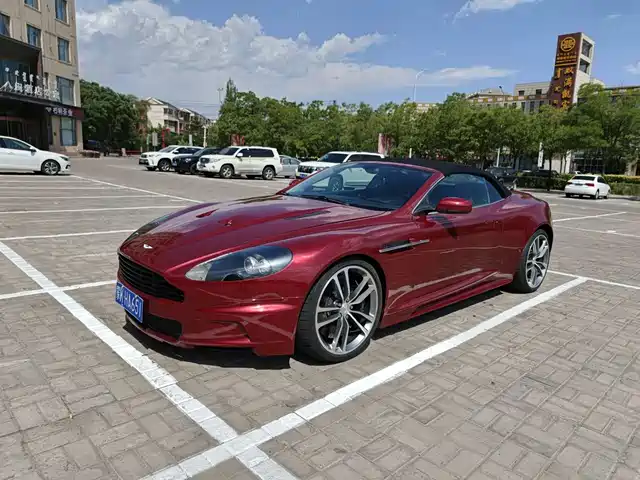  Aston Martin Aston Martin DBS 2009 6.0 Touchtronic Volante