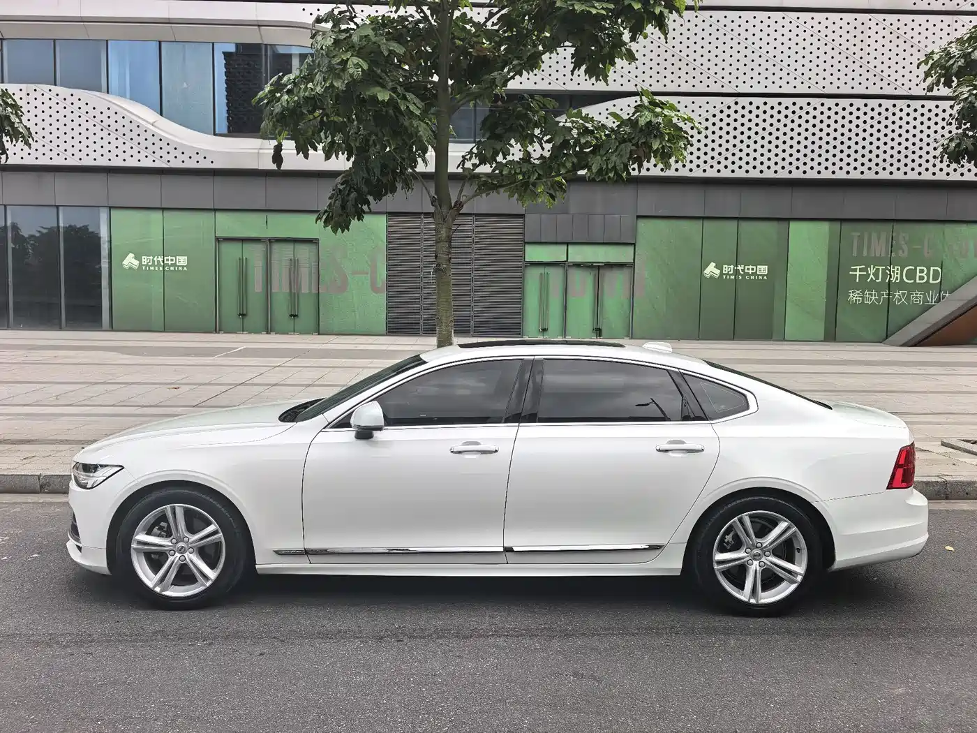 Фото 5 - Volvo S90