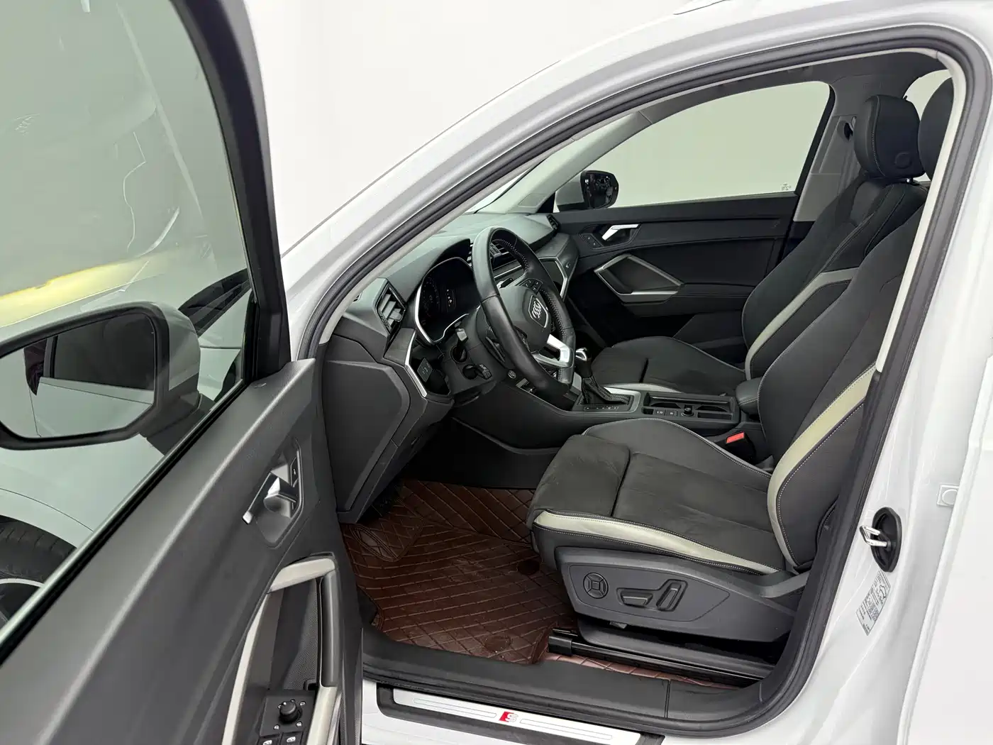 Audi Q3 2022 35 TFSI Fashion Dynamic фото 19
