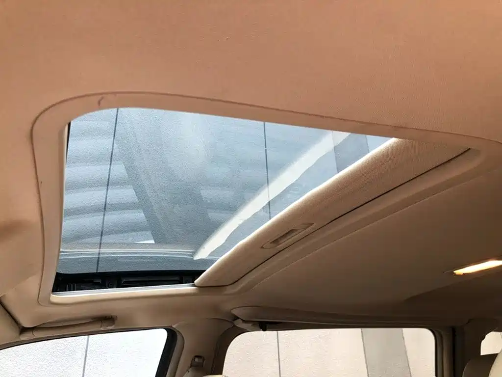 Фото 12 - Buick GL8