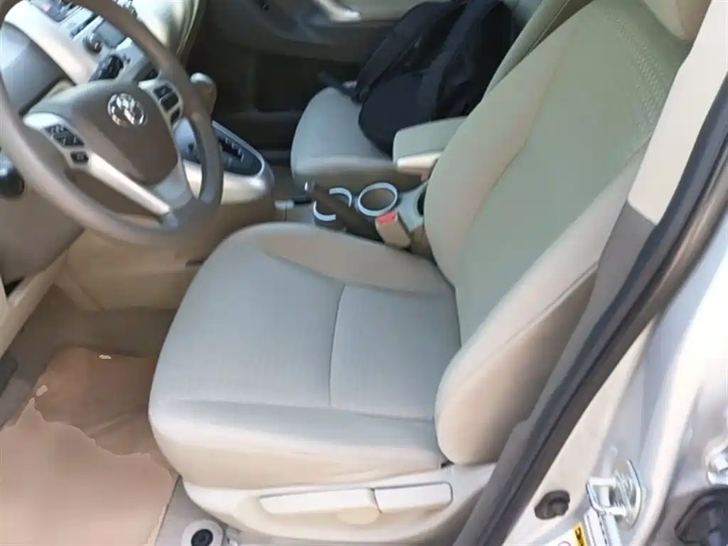 Toyota E'Z 2011 180E CVT Elite Edition фото 15
