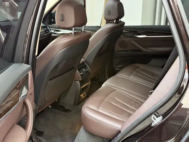 BMW X5 (Import) 2018 xDrive28i — фото 5