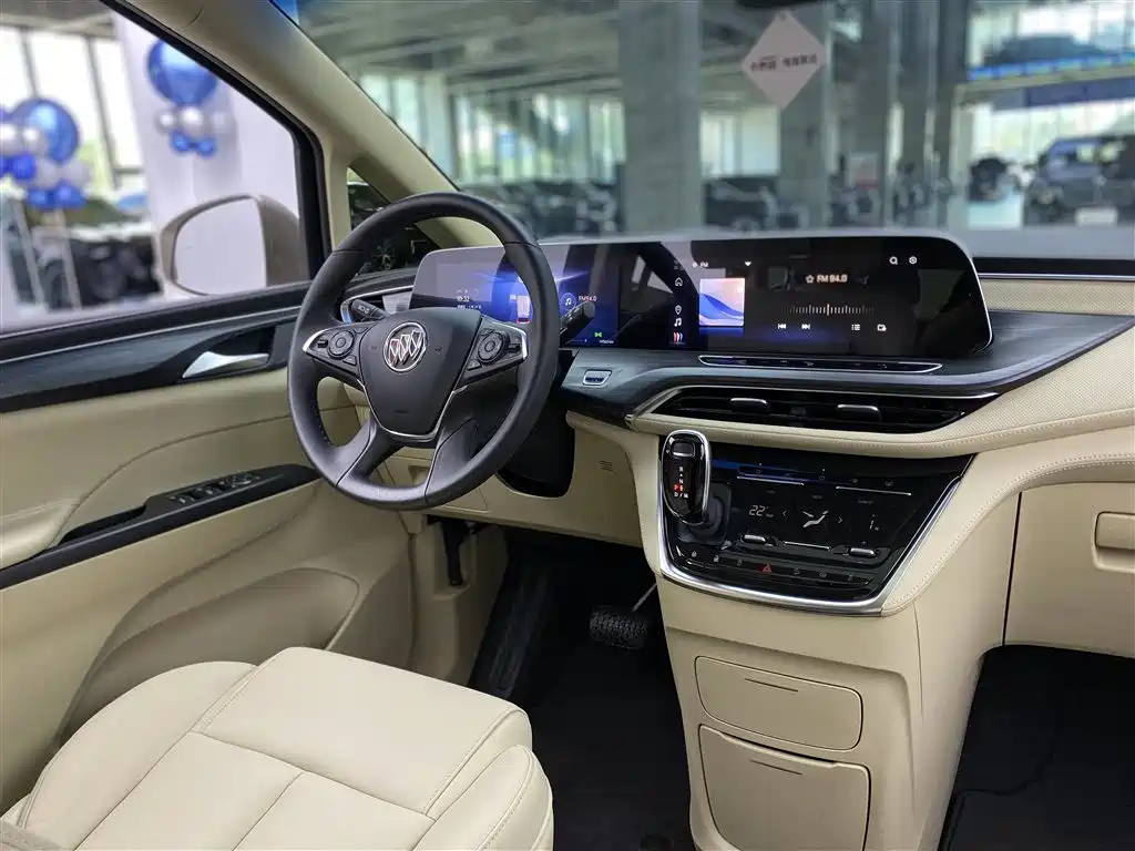 Buick GL8 2023 ES Landmaster Exclusive фото 14