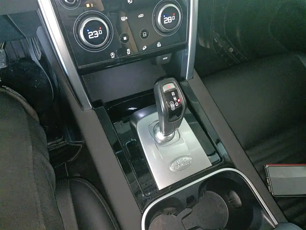 Land Rover Discovery Sport 2022 Model 200PS Family Edition 5-Seater фото 7