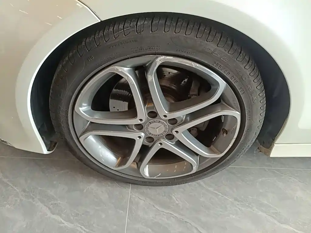 Фото 23 - Mercedes-Benz CLS