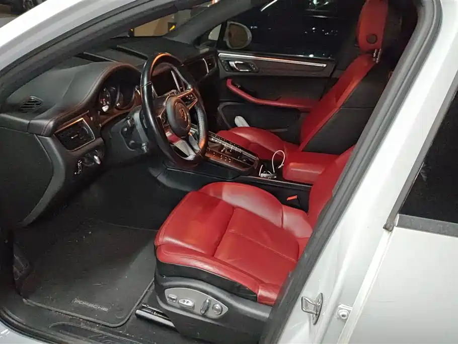 Porsche Macan 2017 Macan 2.0T фото 9