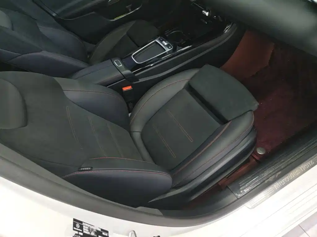 Фото 25 - Mercedes-Benz A-Class