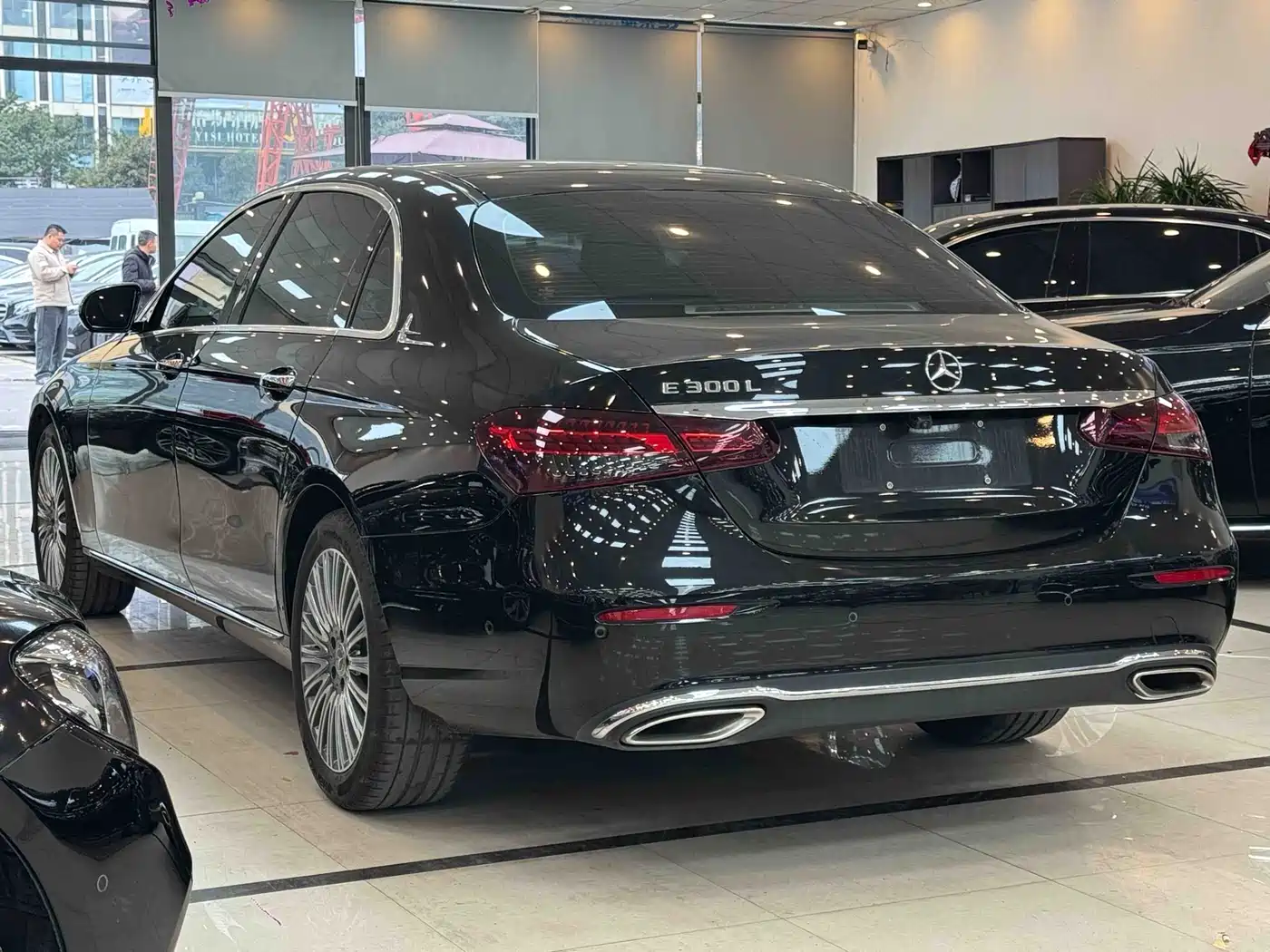 Mercedes-Benz E-Class 2021 E 300 L Luxury фото 19