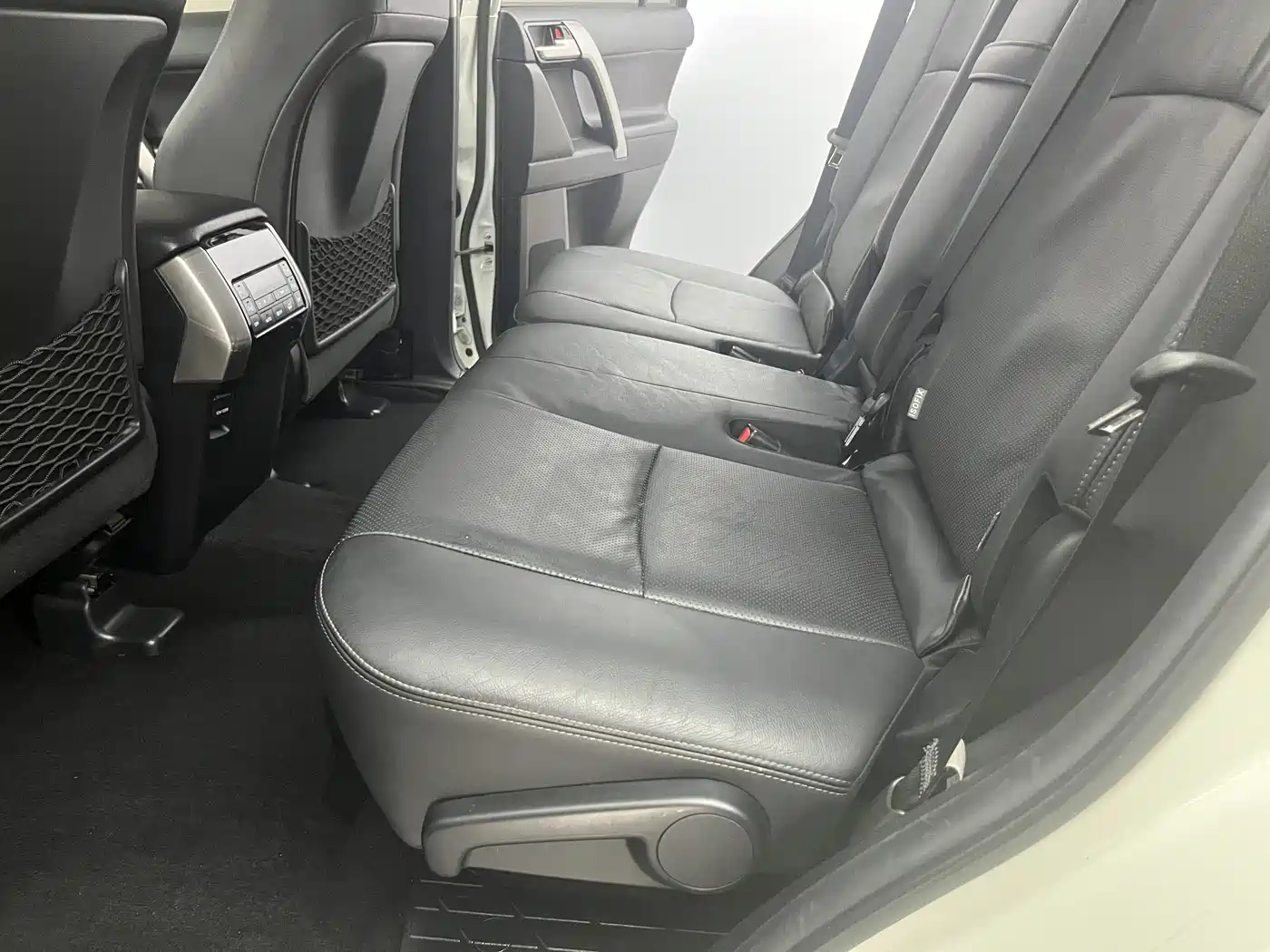 Toyota Prado 2018 3.5L Automatic TX-L Rear-mounted Spare Tire фото 20