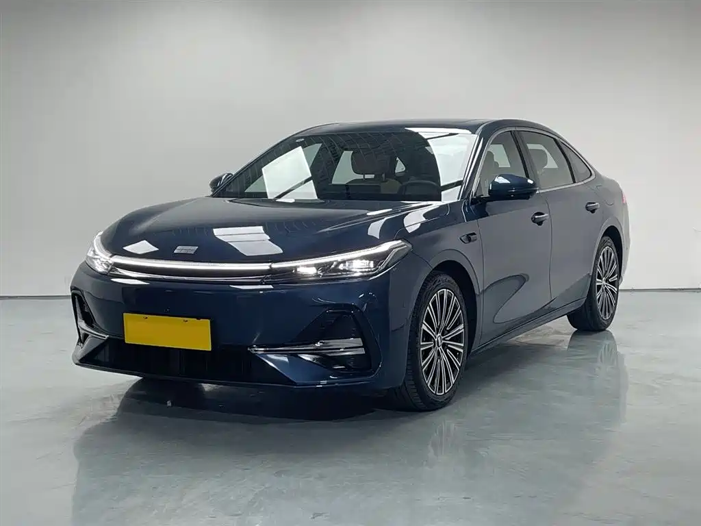 Geely Galaxy Galaxy A7 2025 EM-i фото 3