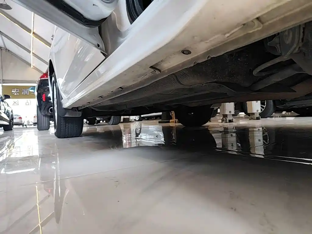 Venucia T70 2016 2016 2.0L CVT Rui Qu Edition