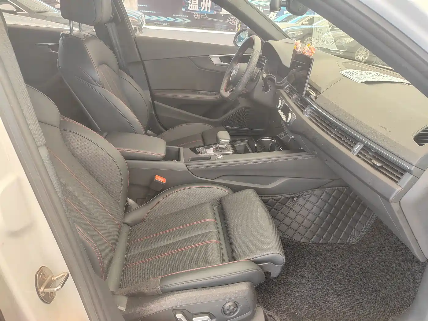 Audi A4L 2025 2024 40 TFSI Luxury Dynamic