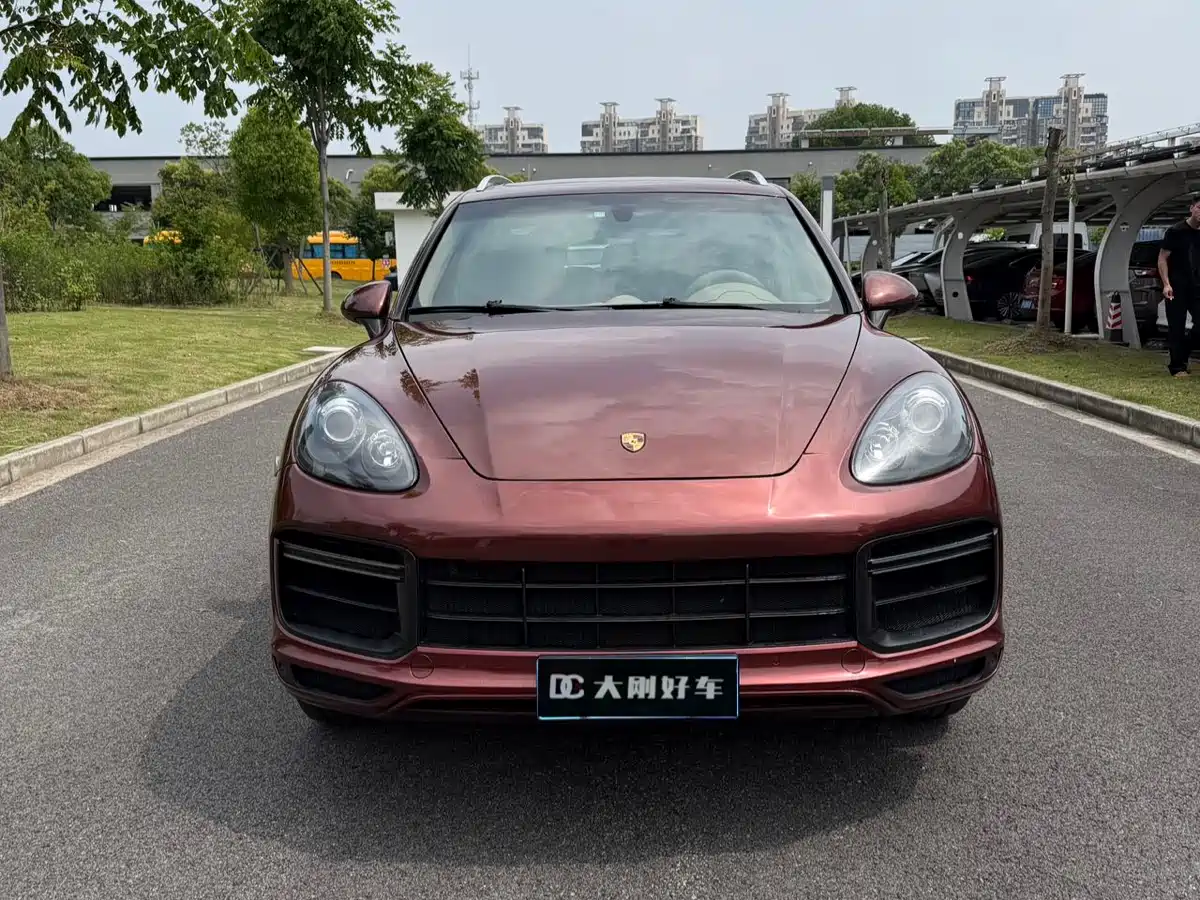 Porsche Cayenne 2011 Cayenne 3.0T фото 2