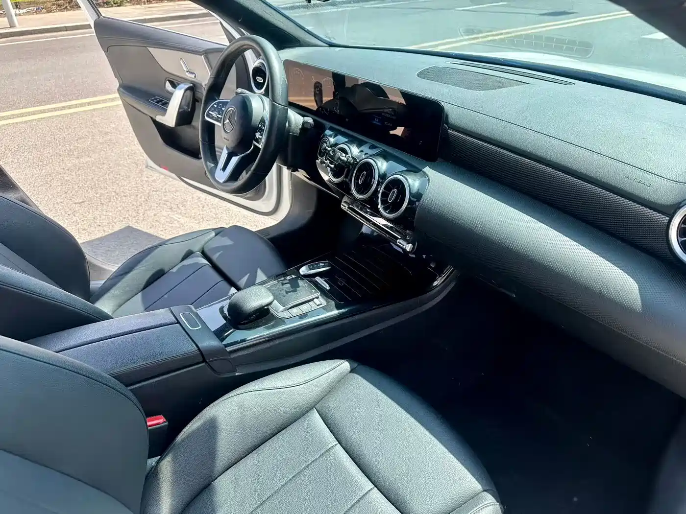Mercedes-Benz A-Class 2022 A 180 L Sport Sedan фото 9