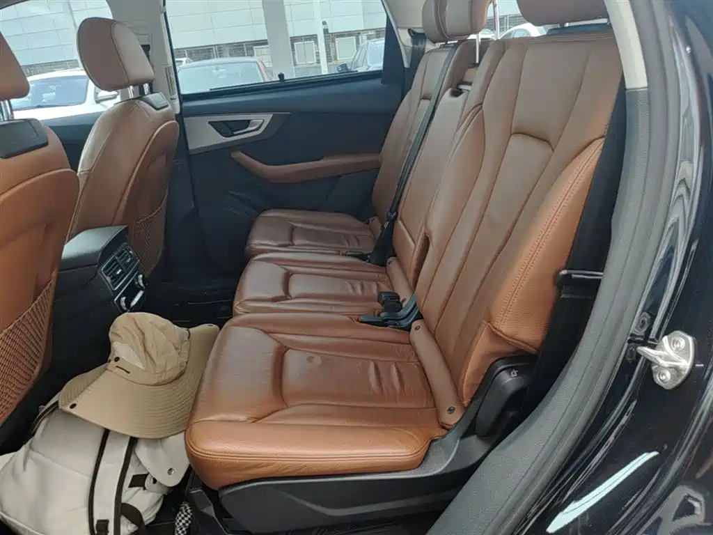 Audi Q7 2019 45 TFSI S line Sport фото 24