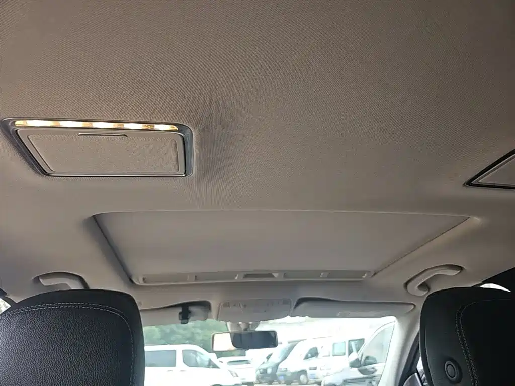 Mercedes-Benz E-Class 2019 E 200 L фото 18