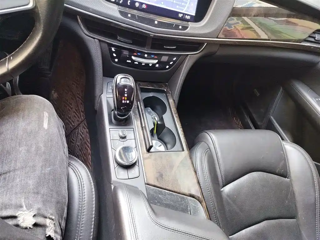 Cadillac CT6 2022 28T Luxury фото 10
