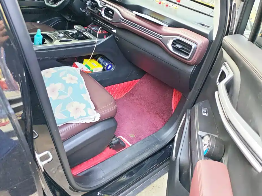 Geely Okavango 2023 2022 1.8TD DCT Luxury 7-Seater