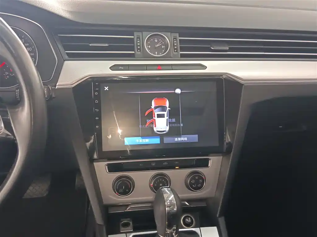 Volkswagen Magotan 2018 280TSI DSG Comfort фото 13