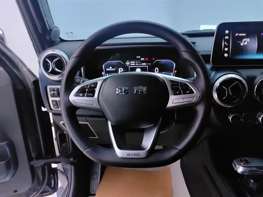 BAIC ORV Beijing Offroad BJ40 2024 2.0T Urban Hunter Glory Edition фото 15