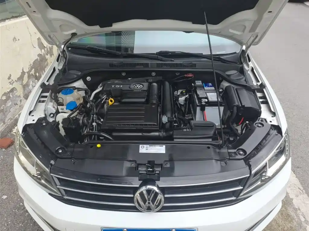 Volkswagen Sagitar 2018 280TSI DSG Luxury фото 20