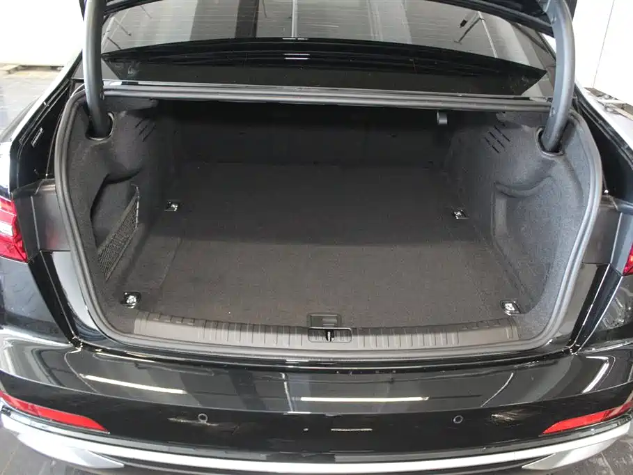 Audi A6L 2024 45 TFSI Premium Dynamic фото 7