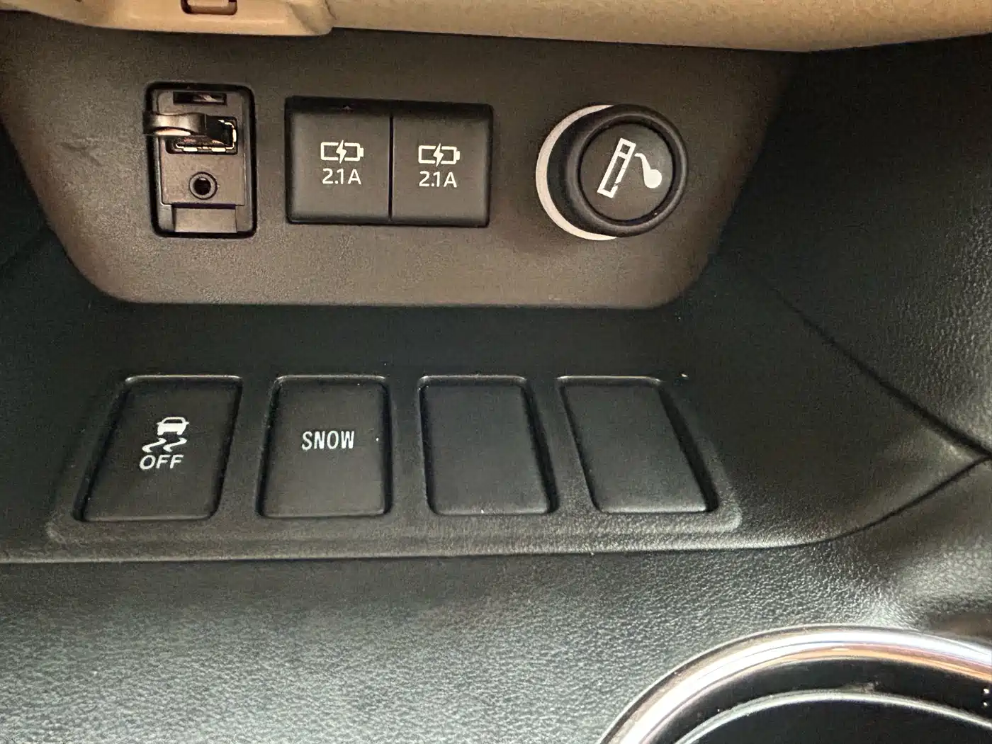 Toyota Highlander 2018 2.0T 2WD Elite 7-seater (China V) фото 38