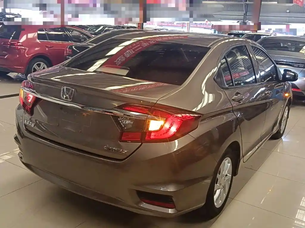 Honda Greiz 2016 2016 1.5L Manual Classic Edition