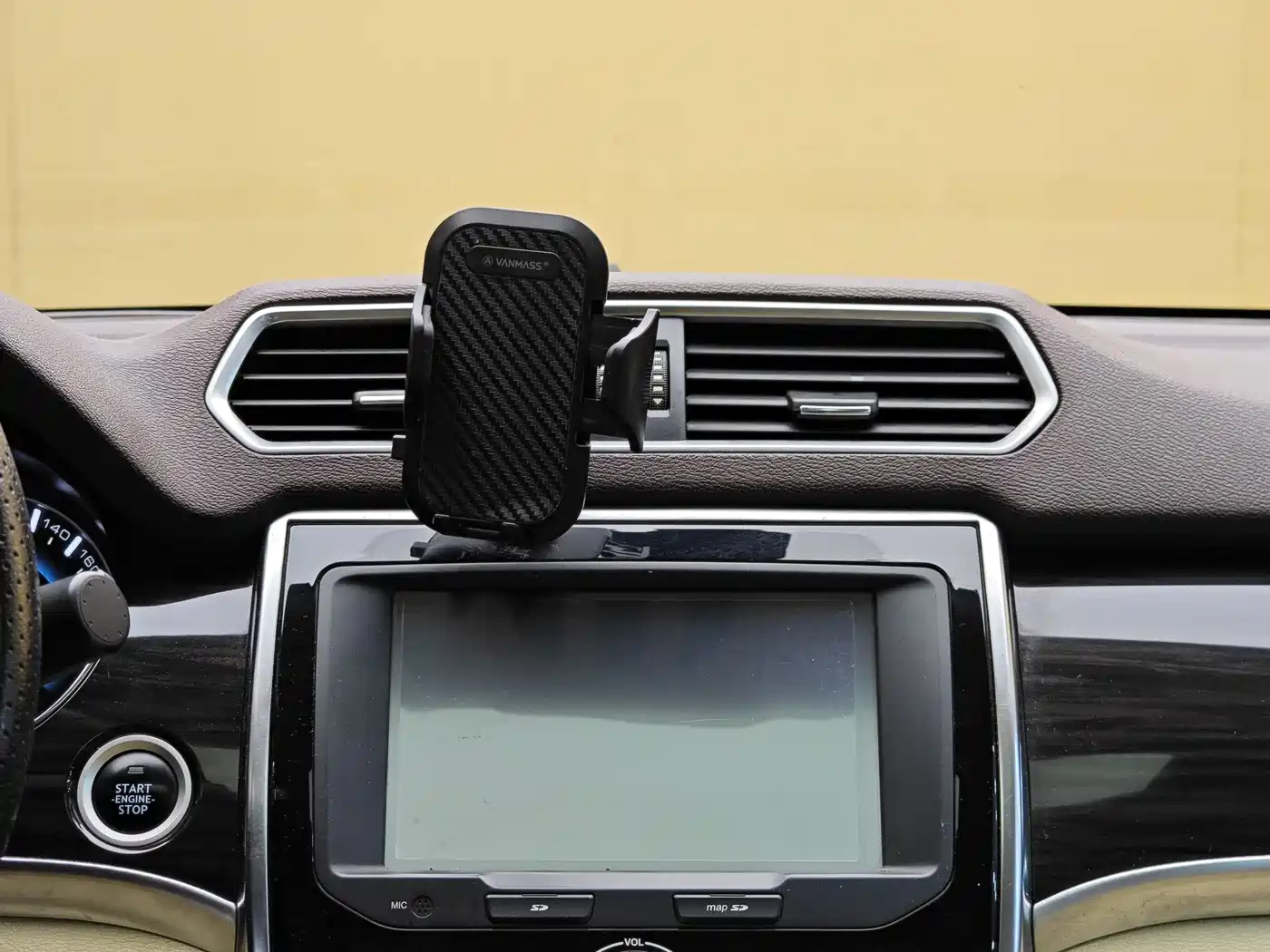 Haval H2 2015 1.5T Automatic 2WD Premium Edition фото 15