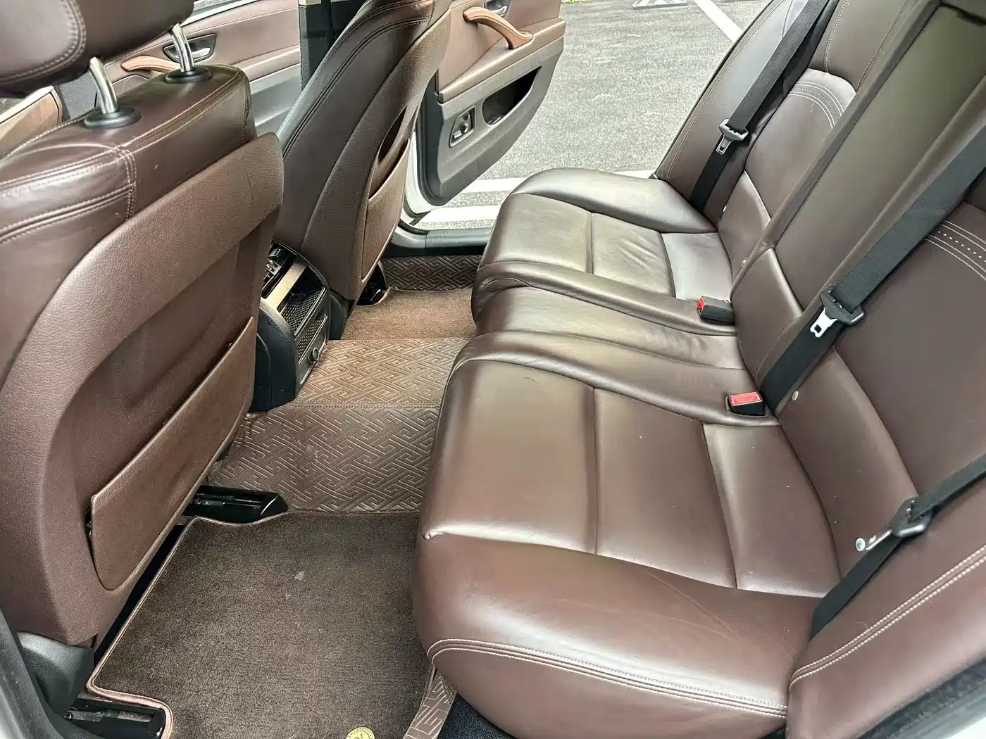 BMW 5 Series 2014 525Li Luxury Design Package фото 6