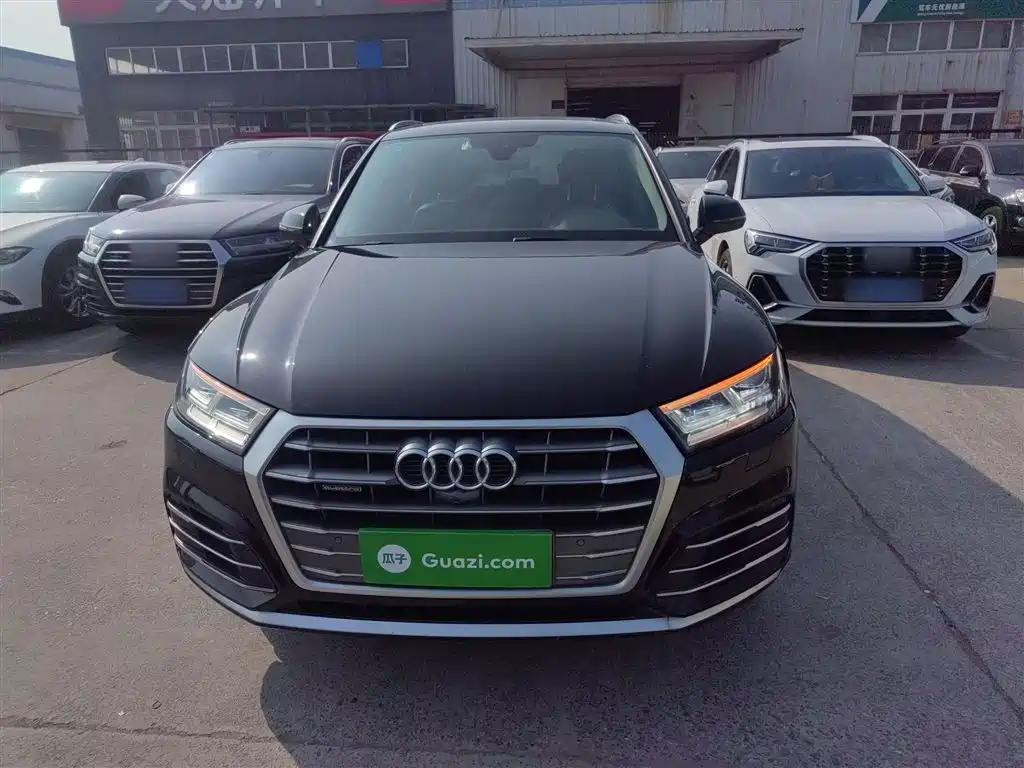 Audi Q5L 2020 45 TFSI Exclusive Fashion фото 3