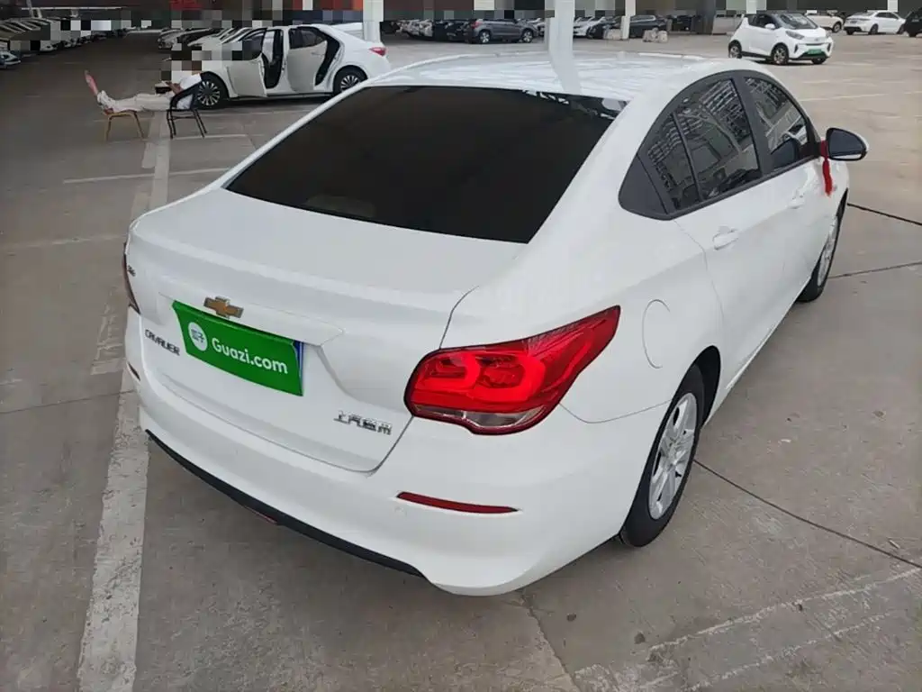 Chevrolet Cavalier 2018 320 Auto Enjoy Sunroof Edition фото 7