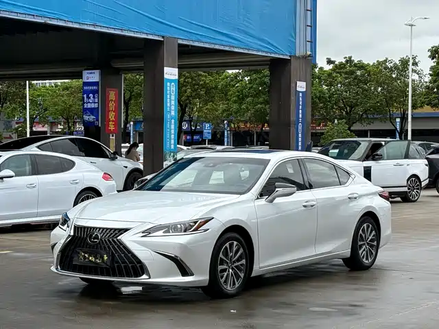 Lexus ES 2022 200 Excellence Edition