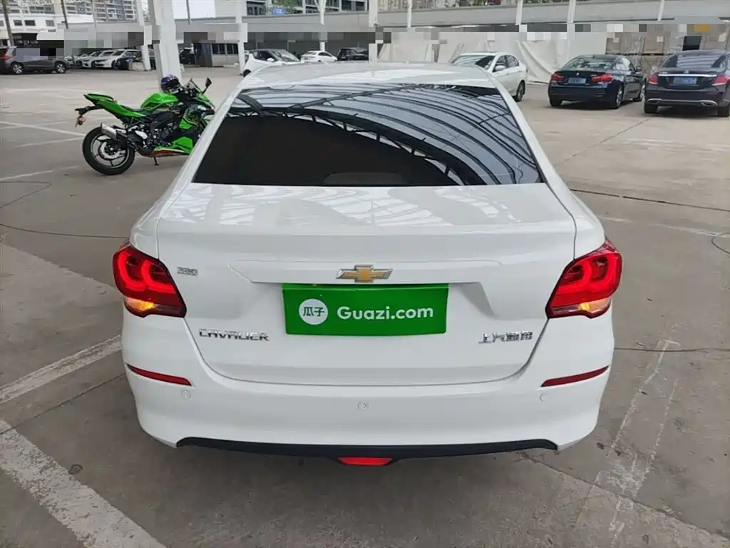 Chevrolet Cavalier 2018 320 Auto Enjoy Sunroof Edition фото 6