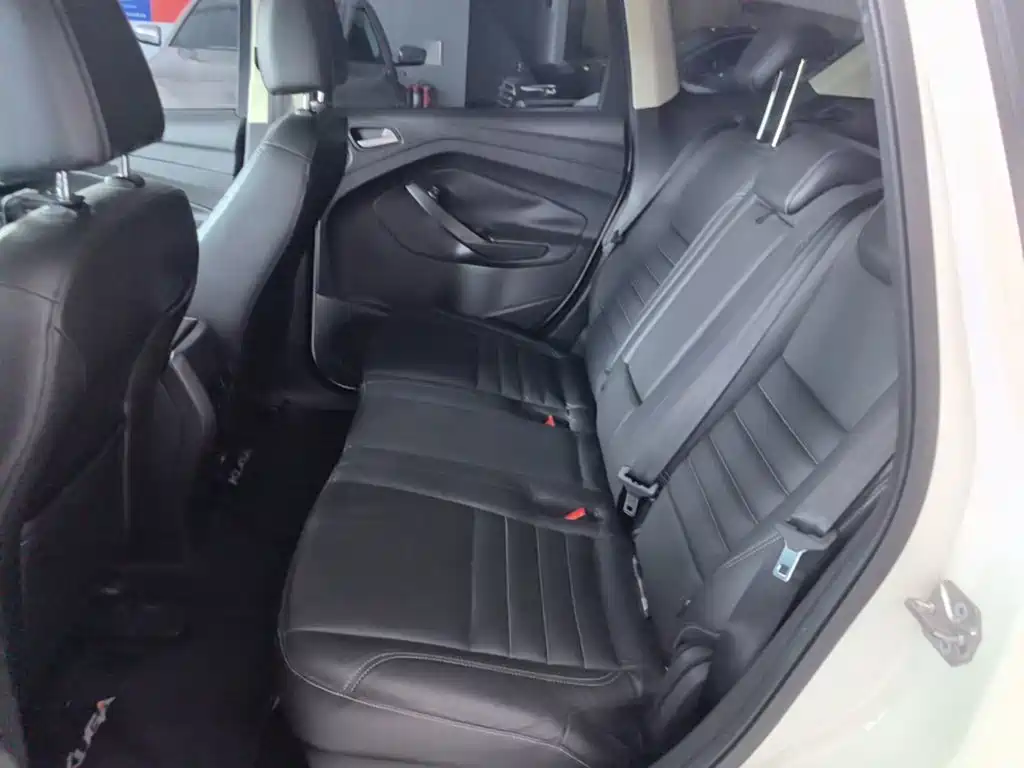 Фото 17 - Ford Kuga